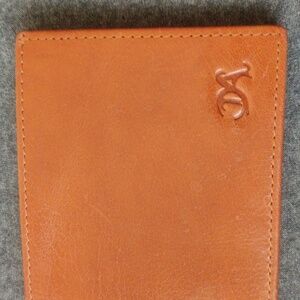 Men's Italian leather. NWT